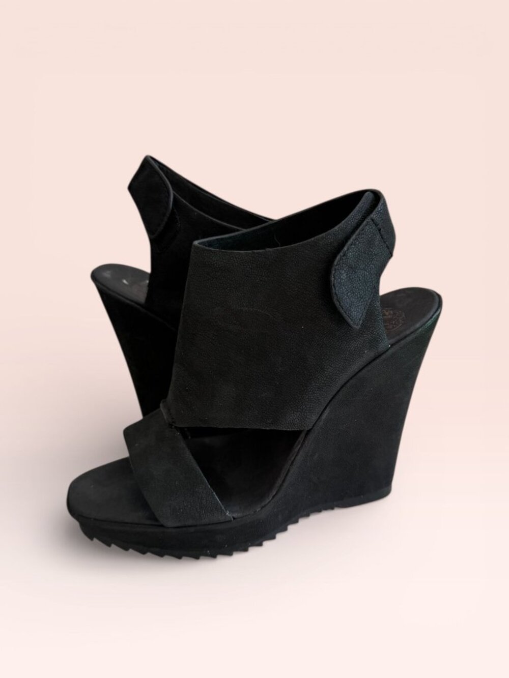 VINCE CAMUTO Black Sueded Leather Wedges Sandals Size 8.5